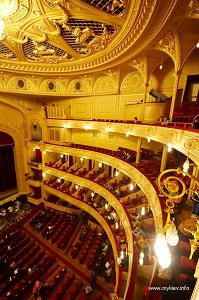 Opernyy teatr2 2.jpg