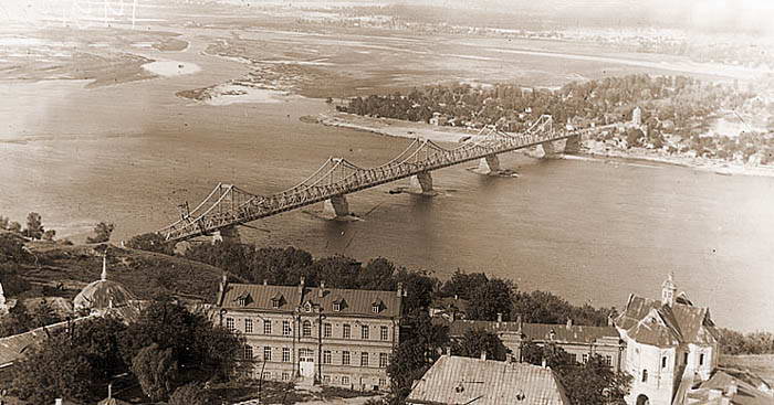 Most Evhenii Bosh Kiev 1930s.jpg