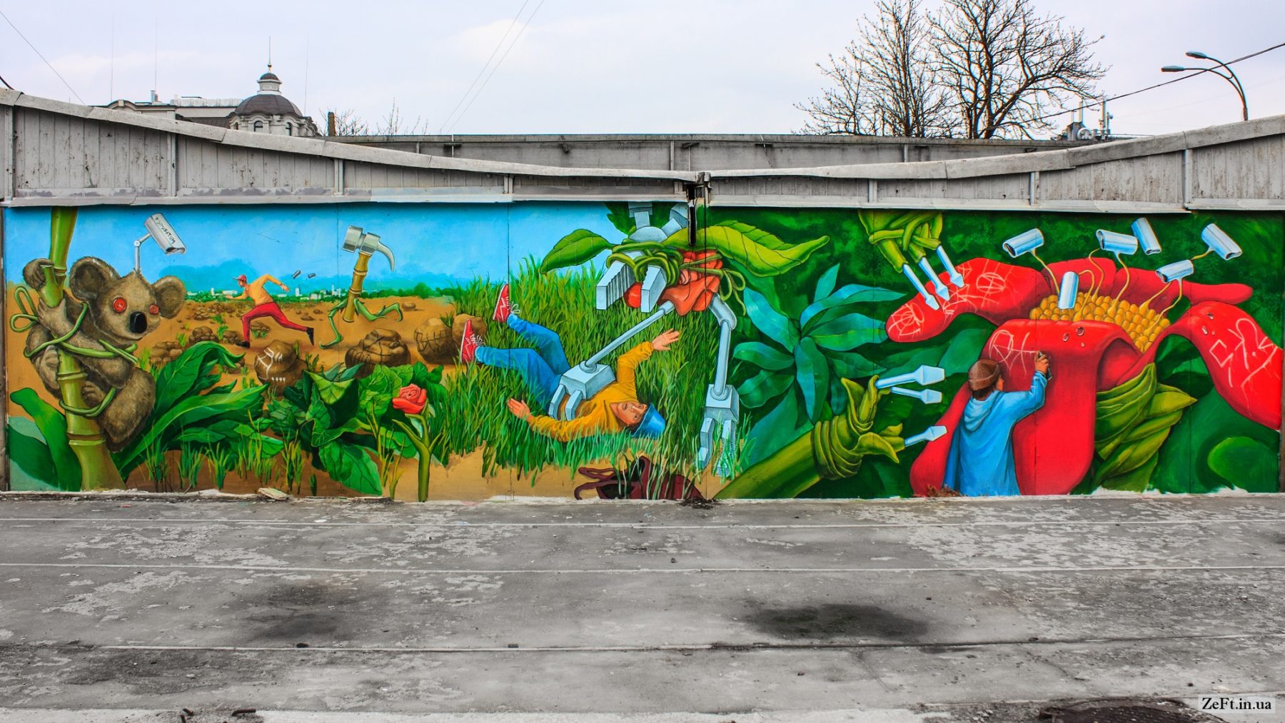 Mural-People-go-home-na-vulitsi-Nizhnij-Val-Kiyiv-1-18.12.jpg