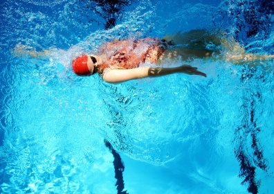 Swimmer girl pool-1033402.jpg!d.jpeg