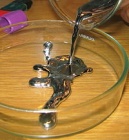 200px-Pouring liquid mercury bionerd.jpg