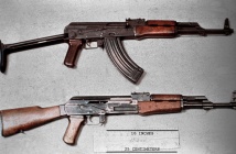 AKMS and AK-47 DD-ST-85-01270.jpg
