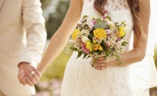 Married-couple-bouquet-640x394.jpg
