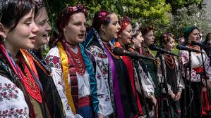 Файл:Singing 2 130425.jpg