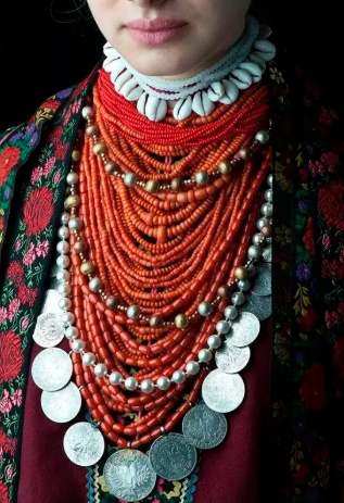 Жіночі Прикраси.png